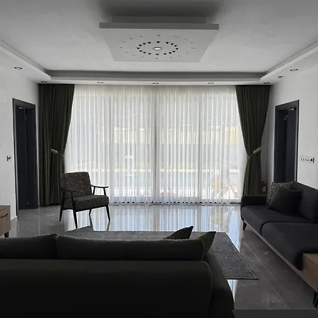 ヴィラ Dalca フェティエ